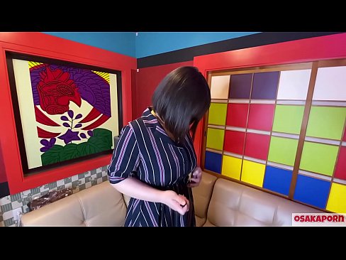❤️ Cutie Japanese pẹlu awọn omu nla ṣe baraenisere pẹlu awọn nkan isere ibalopọ ati pe o ni orgasm kan. O sọrọ ninu ifọrọwanilẹnuwo kan nipa iriri onibaje rẹ. Awọn ori omu nla ati obo ti o ni irun ti n kerora. Osaka onihoho si wa ❌❤